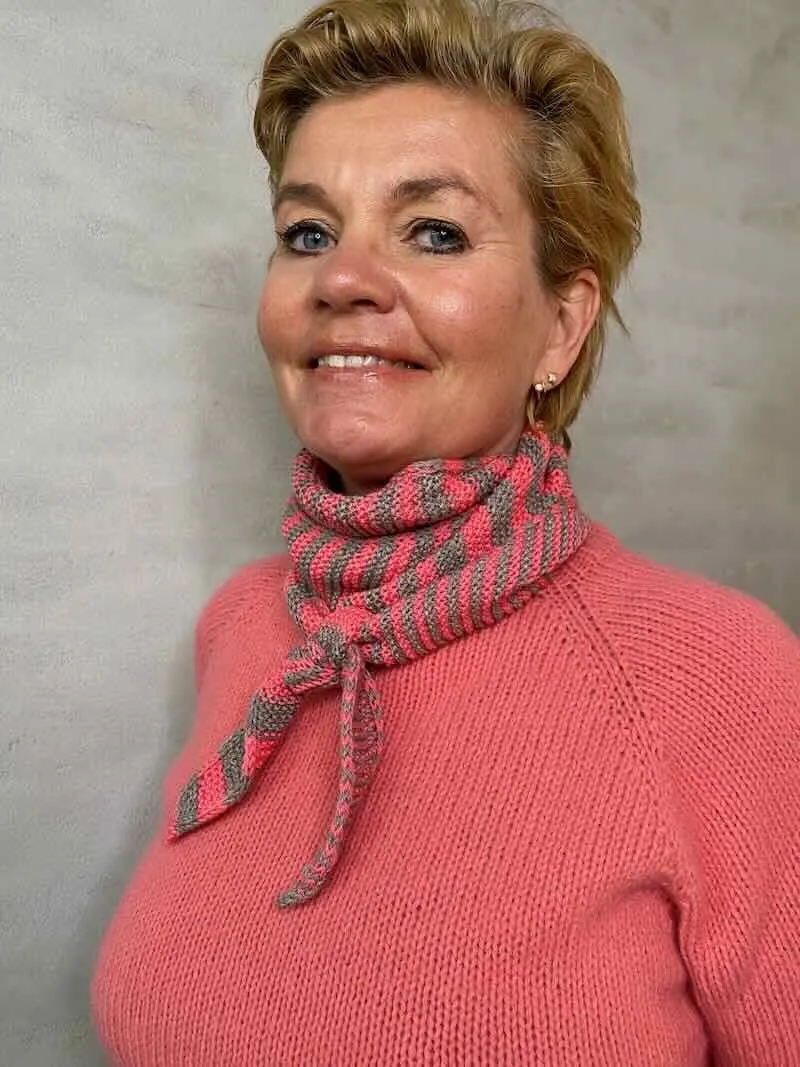 Feline bandana fra Önling, No 15 strikkekit