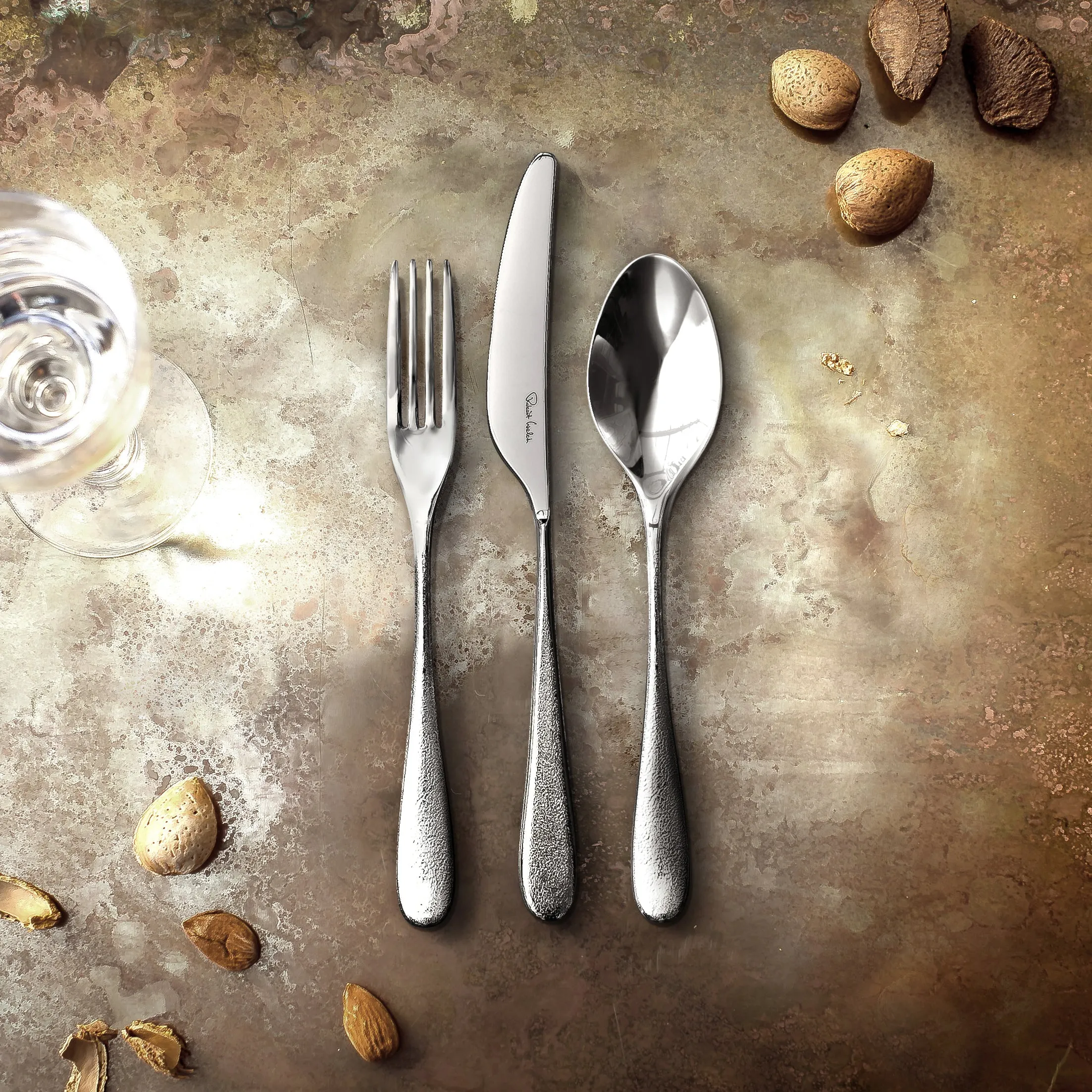 Robert Welch Sandstone (BR) V 24 Piece  Cutlery Set